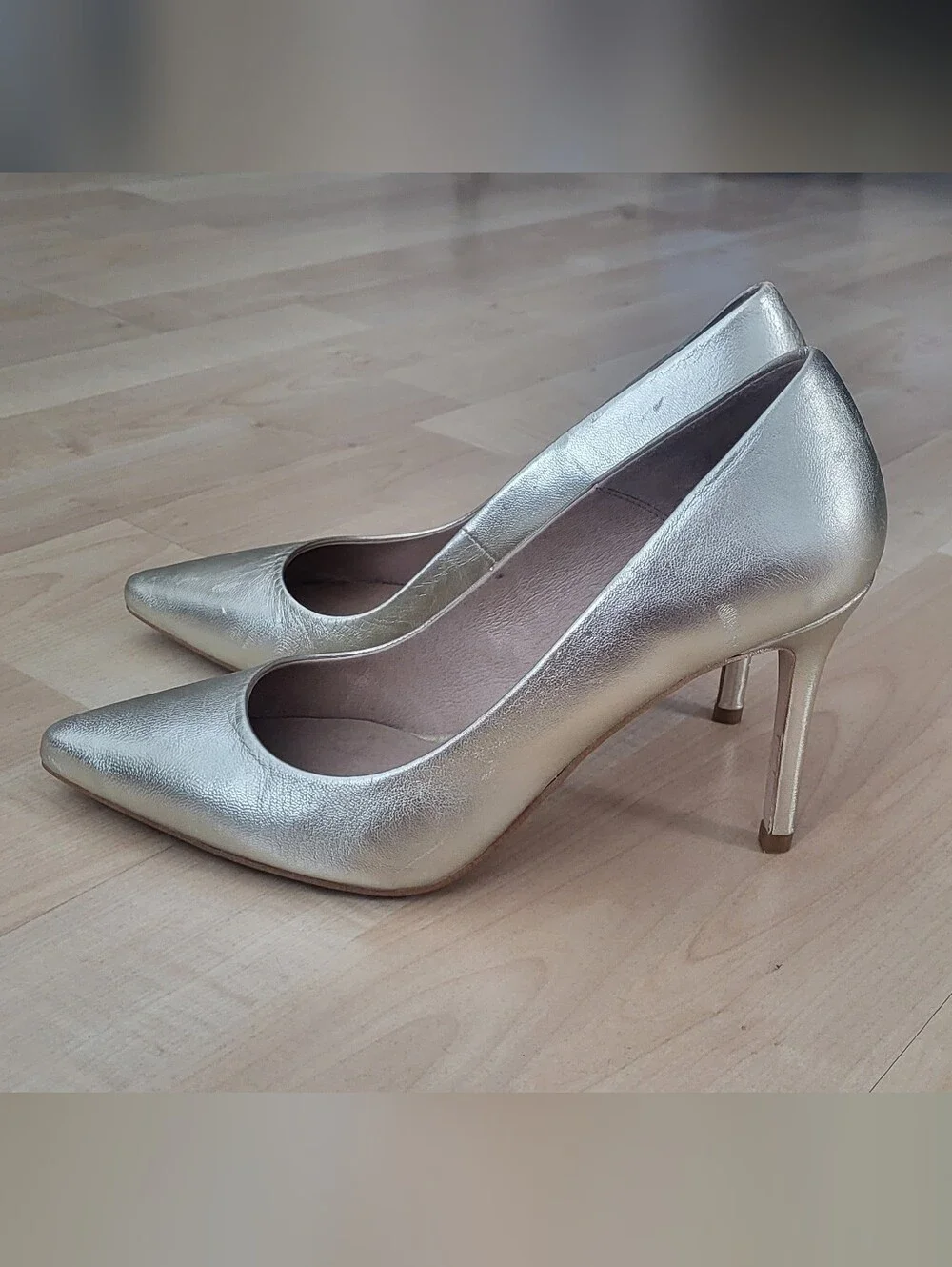 Saks Fifth Avenue elegant metallic